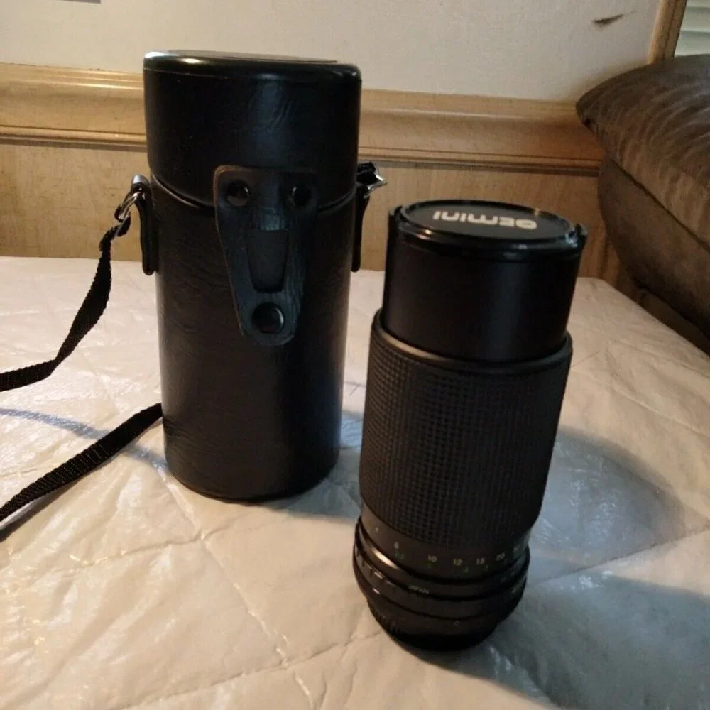Vintage Gemini MC Auto Zoom/c-macro 1:4.5 f=80-205mm Camera Lens With Caps